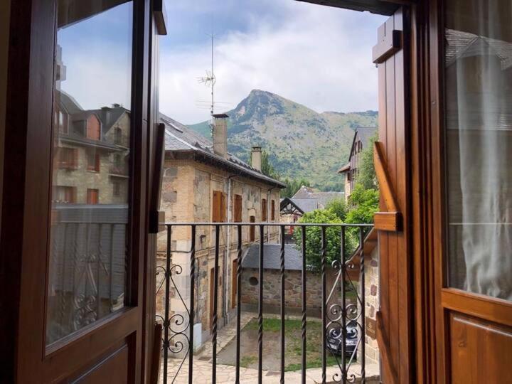 Casa Sendacomodidad Y Descanso Sallent de Gállego Exterior foto