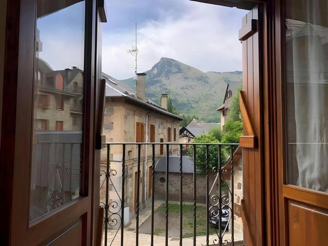 Casa Sendacomodidad Y Descanso Sallent de Gállego Exterior foto